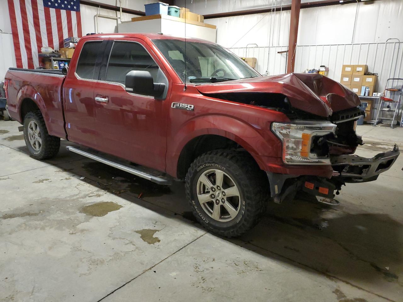 2018 Ford F150 Super Cab vin: 1FTFX1E55JKG04925