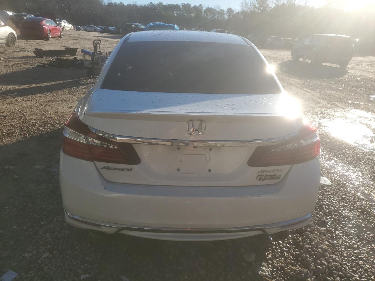 1HGCR2F53HA136955 HONDA ACCORD 2017