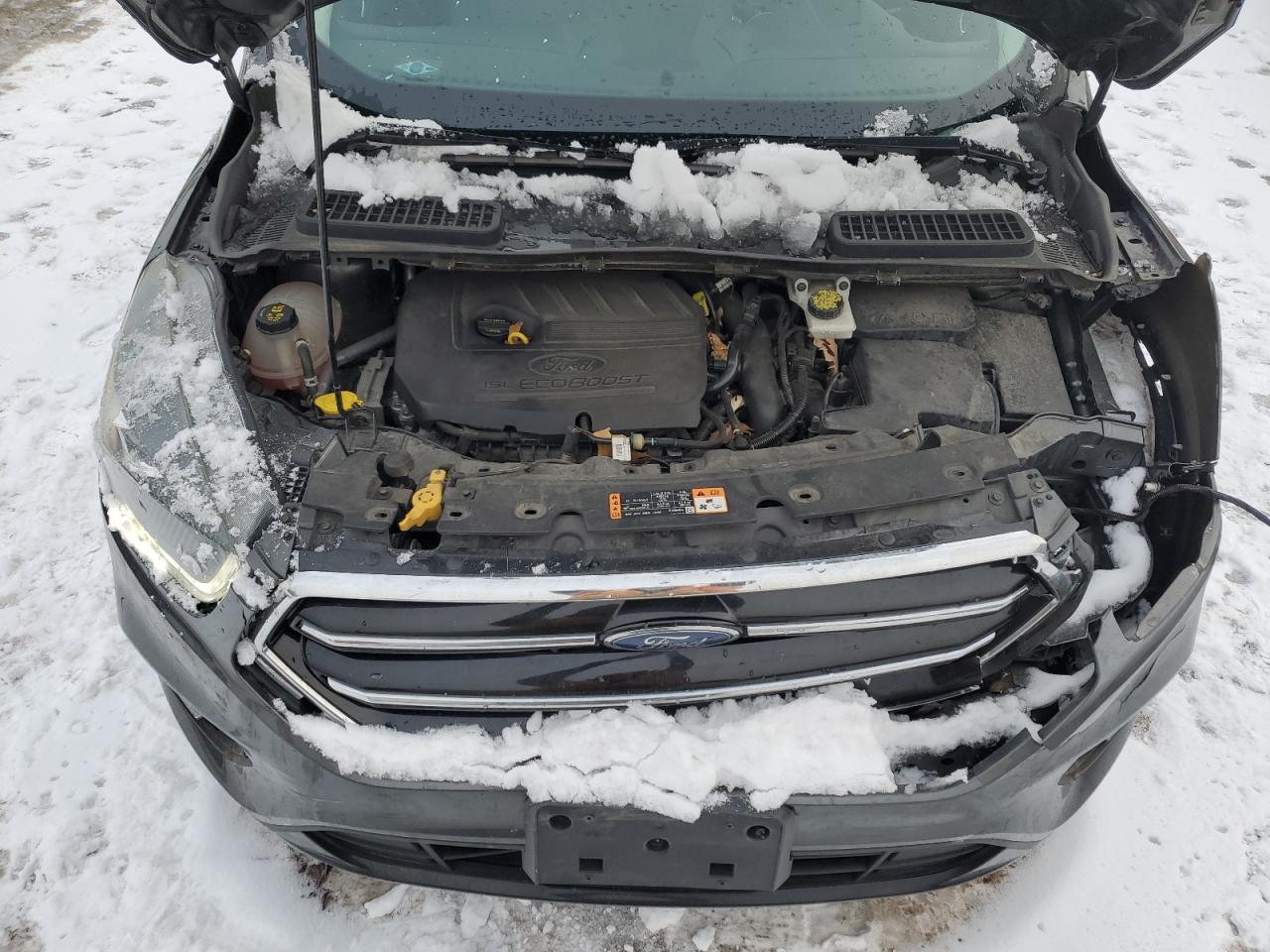 1FMCU0JD8HUB23371 FORD ESCAPE 2017