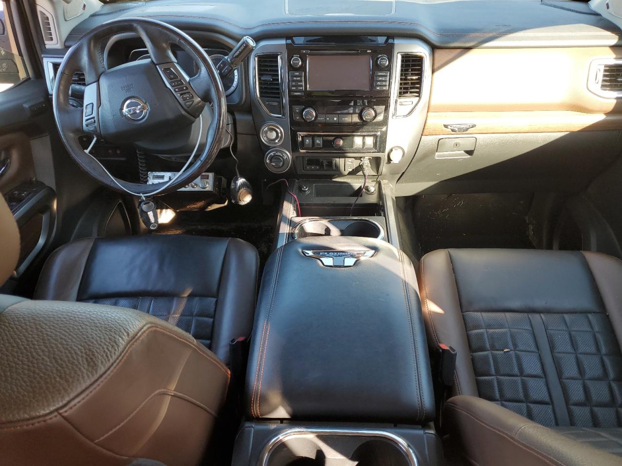1N6BA1F49JN542575 NISSAN TITAN 2018