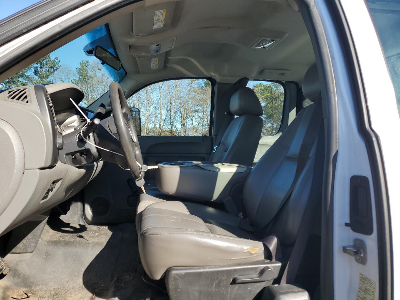 1GB2CVCGXBZ338708 2011 Chevrolet Silverado C2500 Heavy Duty