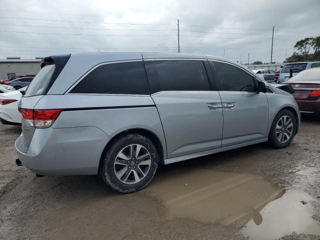 5FNRL5H94HB023695 2017 HONDA ODYSSEY, photo no. 3