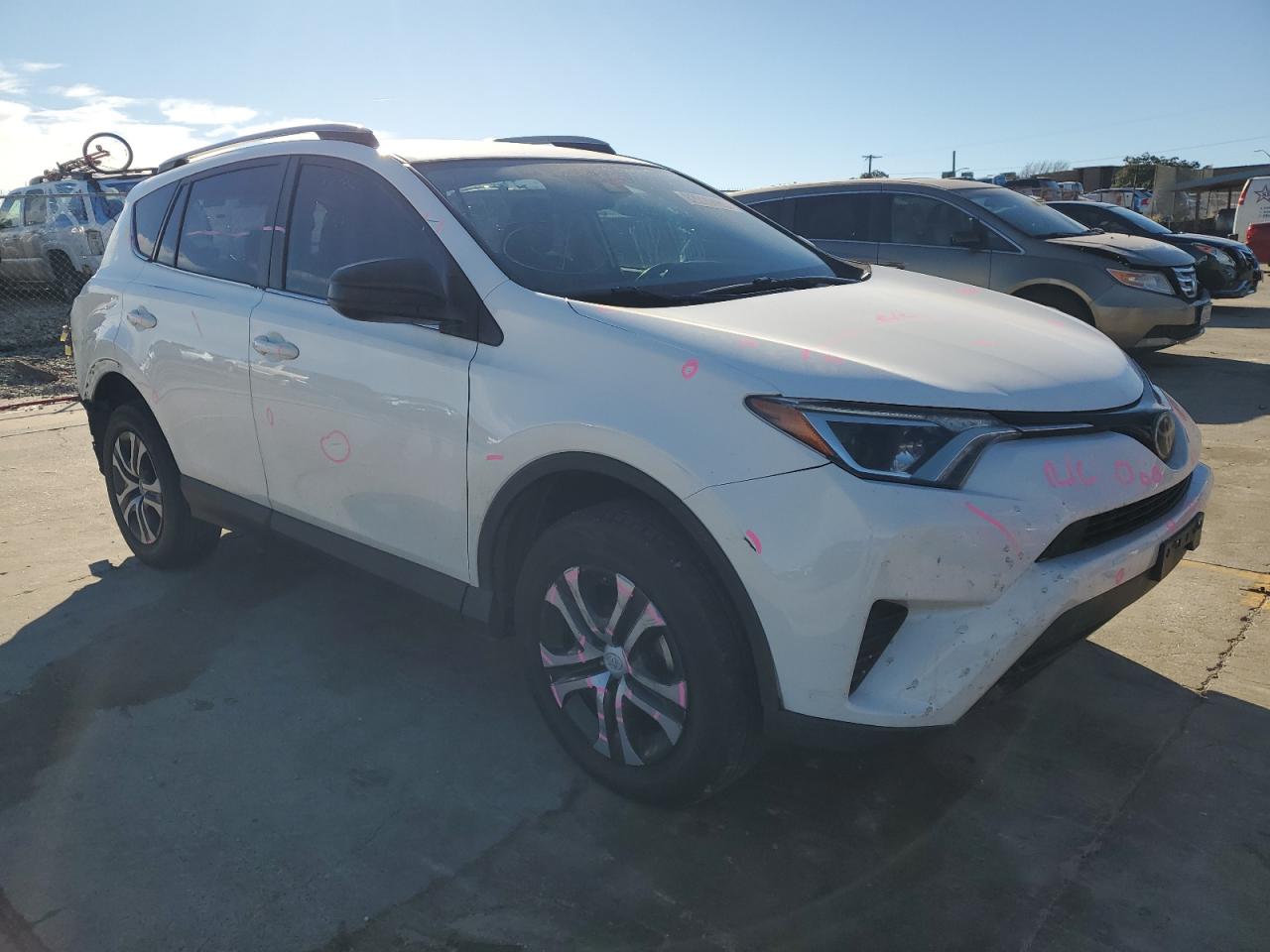 JTMZFREV5HJ124236 TOYOTA RAV4 2017