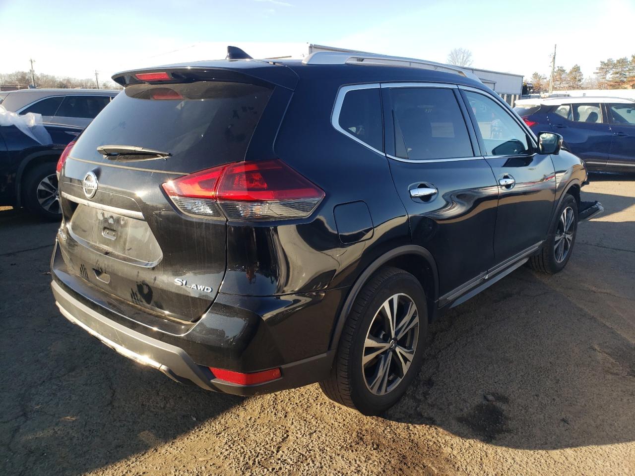 JN8AT2MV6JW316874 NISSAN ROGUE 2018