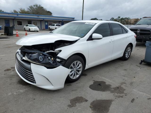 4T4BF1FK5FR462563 | 2015 Toyota camry le