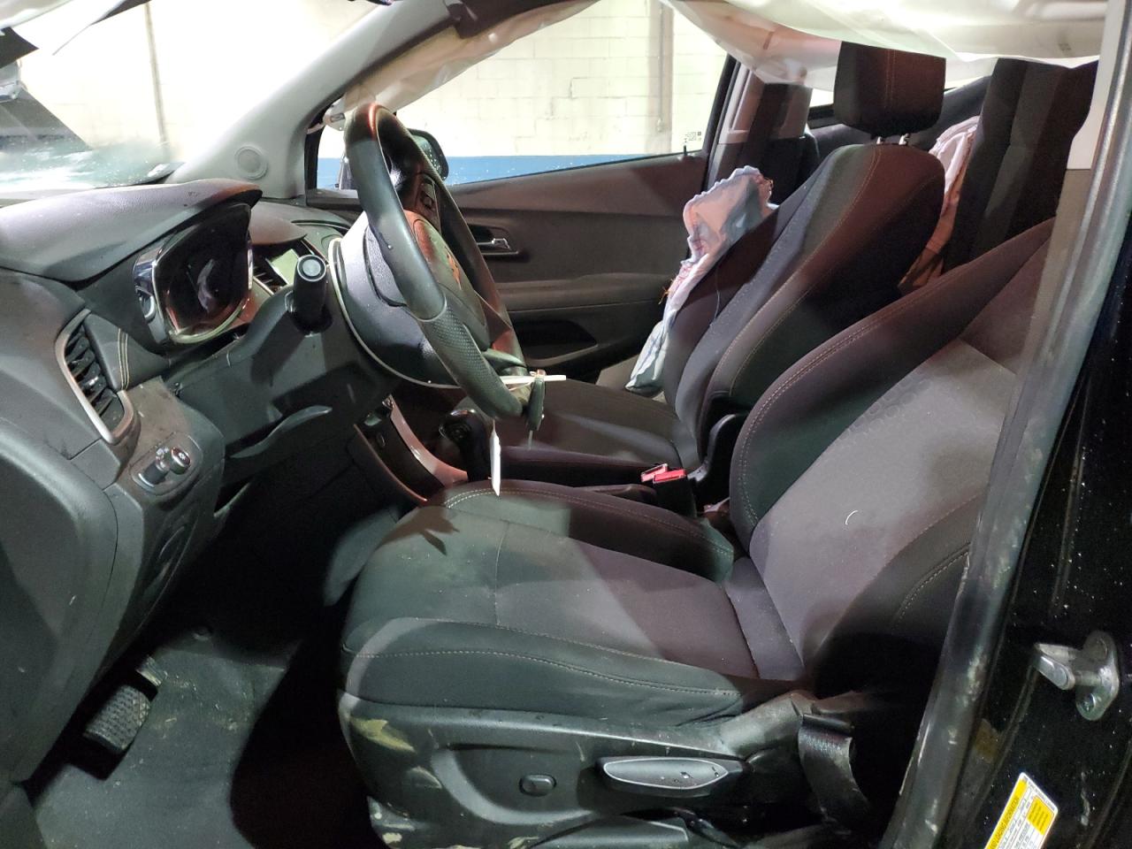 3GNCJKSB6KL139566 CHEVROLET TRAX 2019
