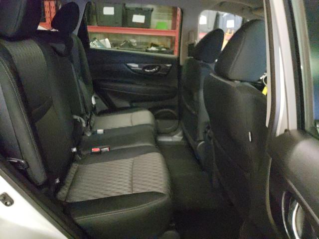 2018 Nissan Rogue - Image 10