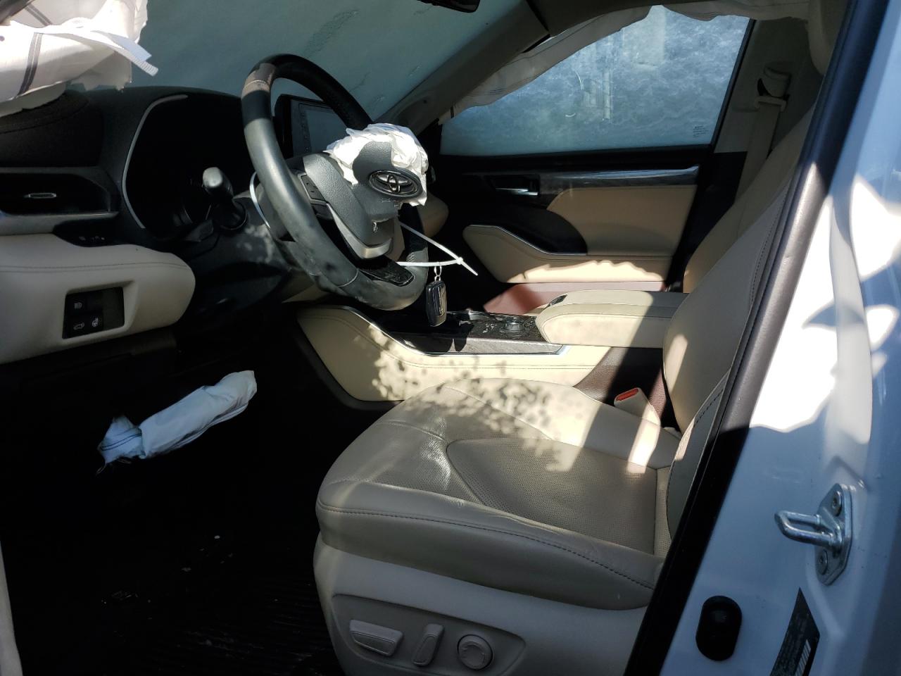 5TDDZRBH9NS193218 TOYOTA HIGHLANDER 2022