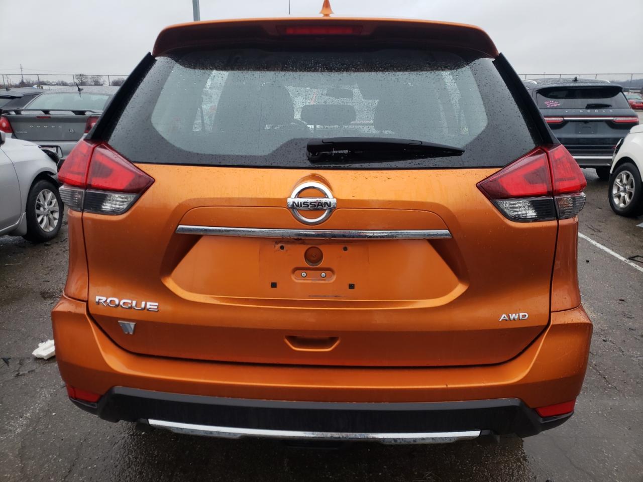 JN8AT2MV3HW010872 NISSAN ROGUE 2017