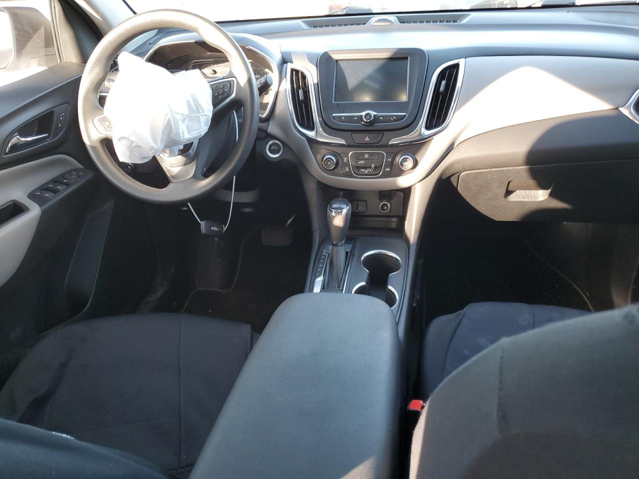 3GNAXHEV4JL362332 CHEVROLET EQUINOX 2018