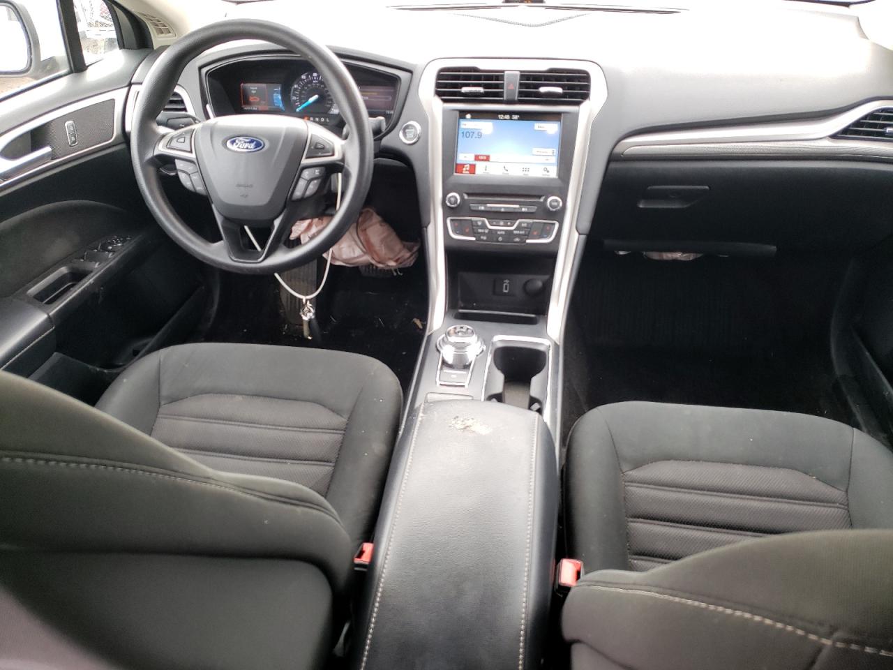 3FA6P0H73JR272623 FORD FUSION 2018