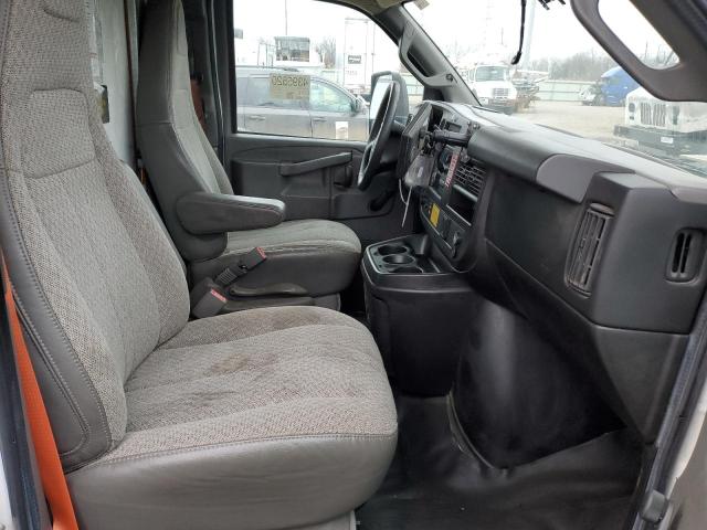 2017 Chevrolet Express - Image 11