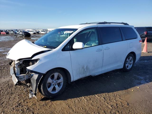 5TDKK3DCXBS096650 | 2011 Toyota sienna le