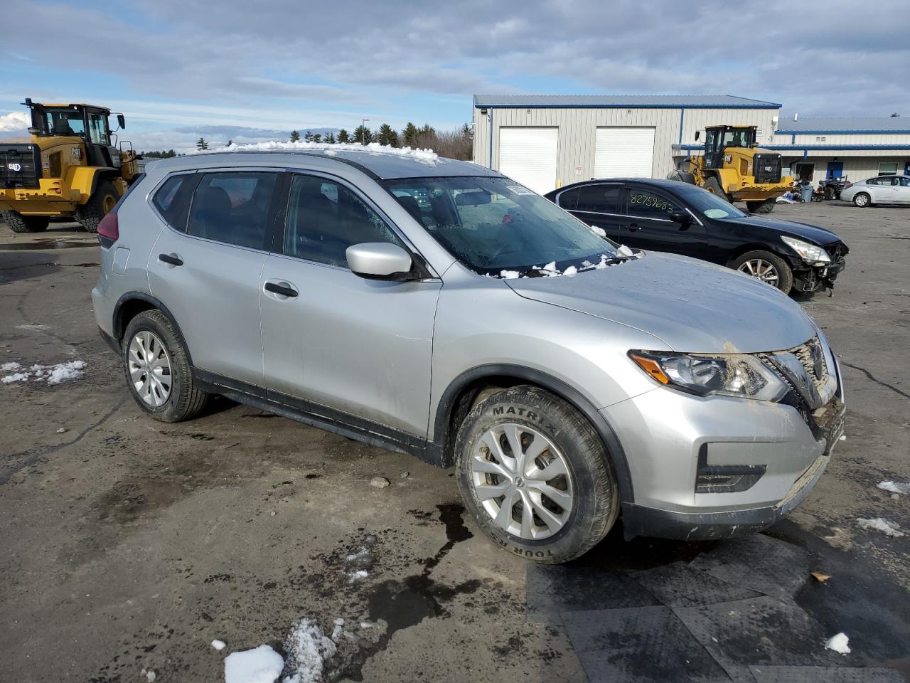 KNMAT2MV5JP532561 NISSAN ROGUE 2018
