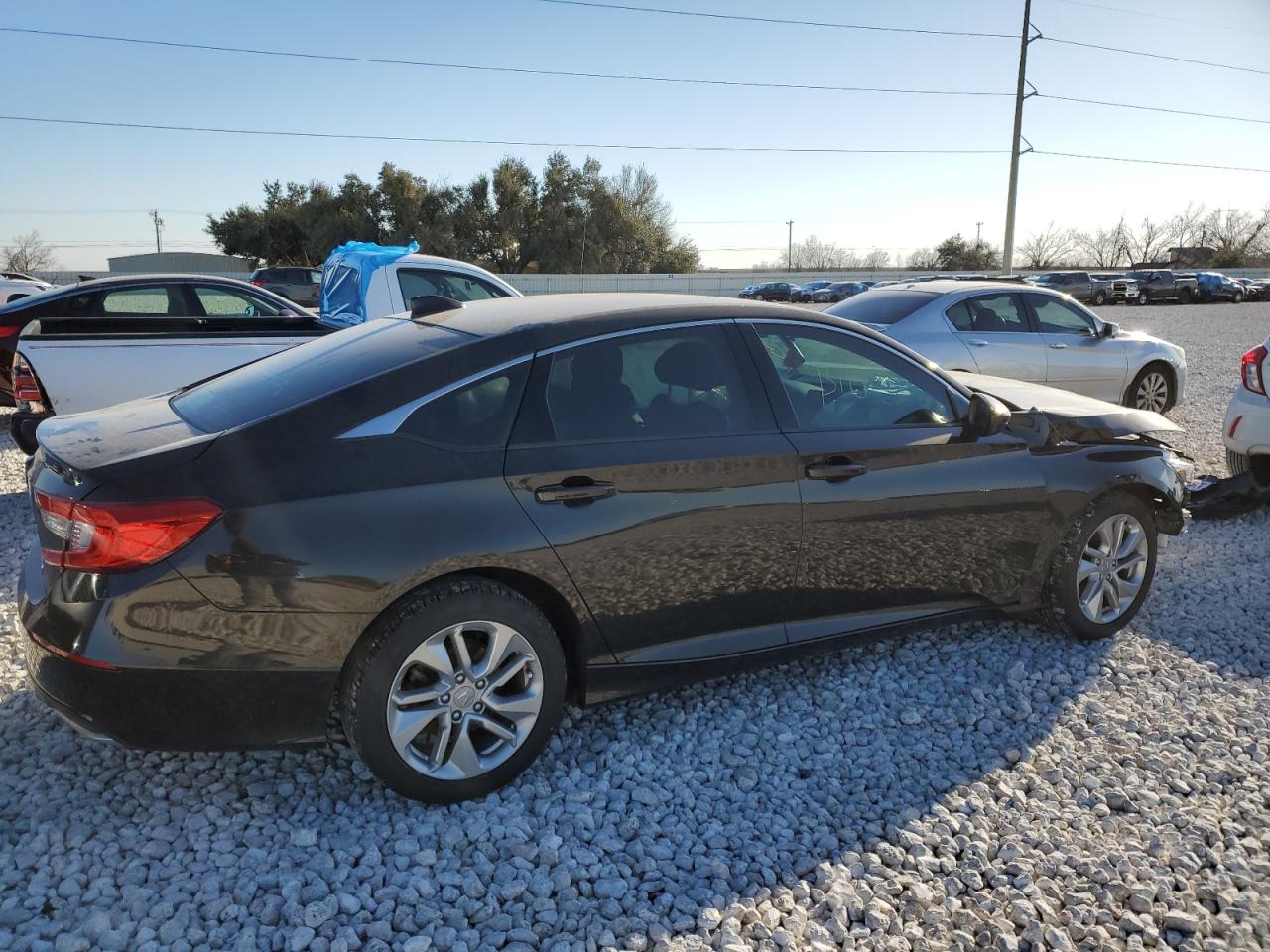 1HGCV1F10JA232941 HONDA ACCORD 2018