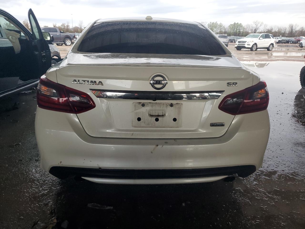 1N4AL3AP8JC155572 NISSAN ALTIMA 2018