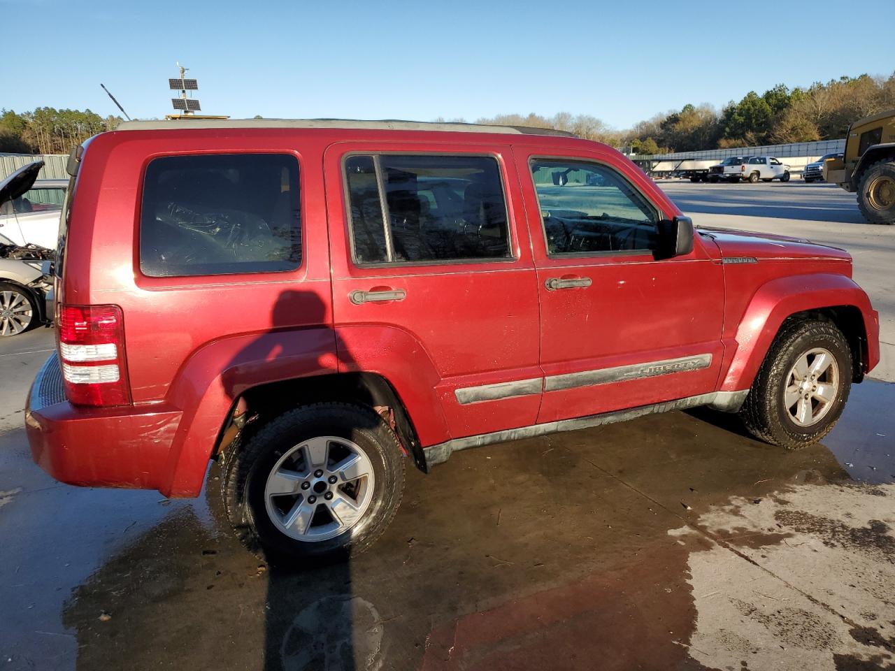 1C4PJMAK7CW100228 2012 Jeep Liberty Sport