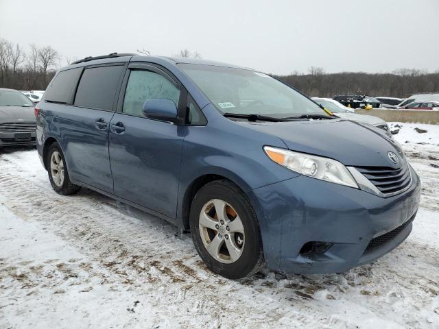 5TDKZ3DCXHS776990 | 2017 TOYOTA SIENNA LE