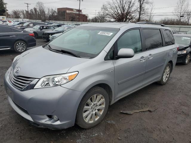 2016 Toyota Sienna XLE