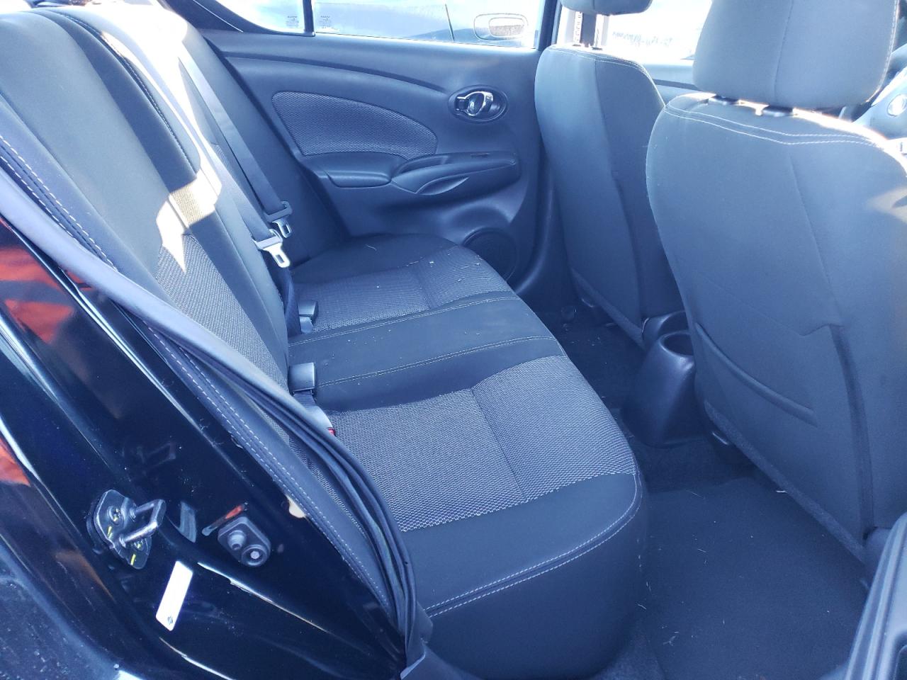 3N1CN7AP5KL829853 NISSAN VERSA 2019