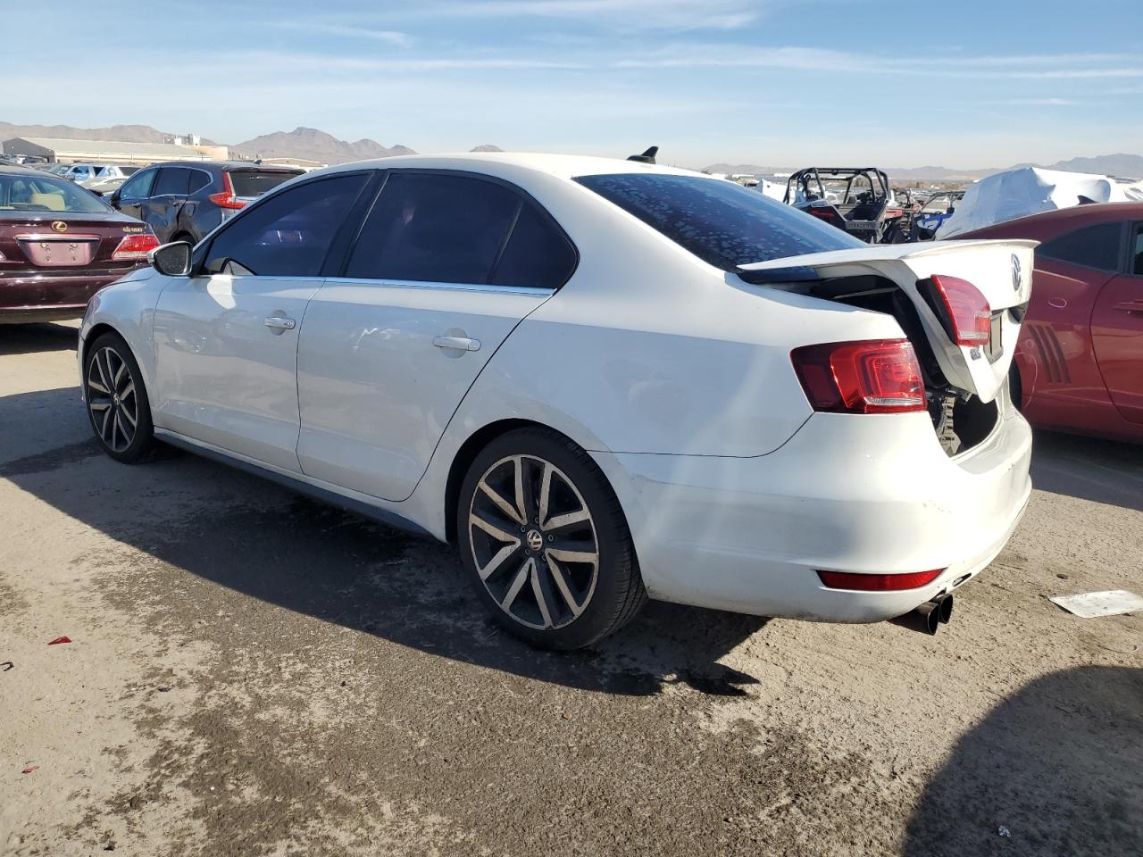 3VW4T7AJ2EM382834 2014 Volkswagen Jetta Gli