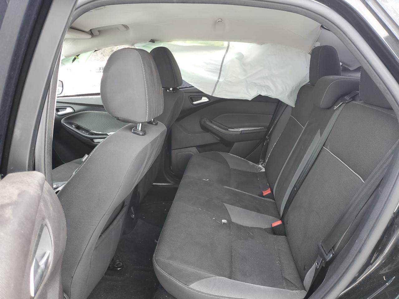 1FADP3F26EL133901 2014 Ford Focus Se