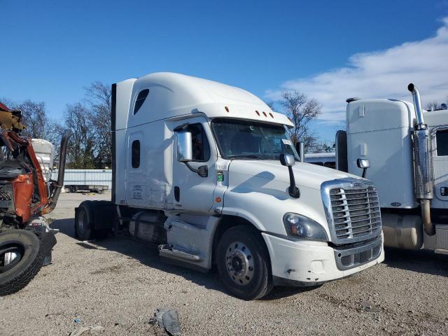 Lot #2421604951 2017 FREIGHTLINER CASCADIA salvage car