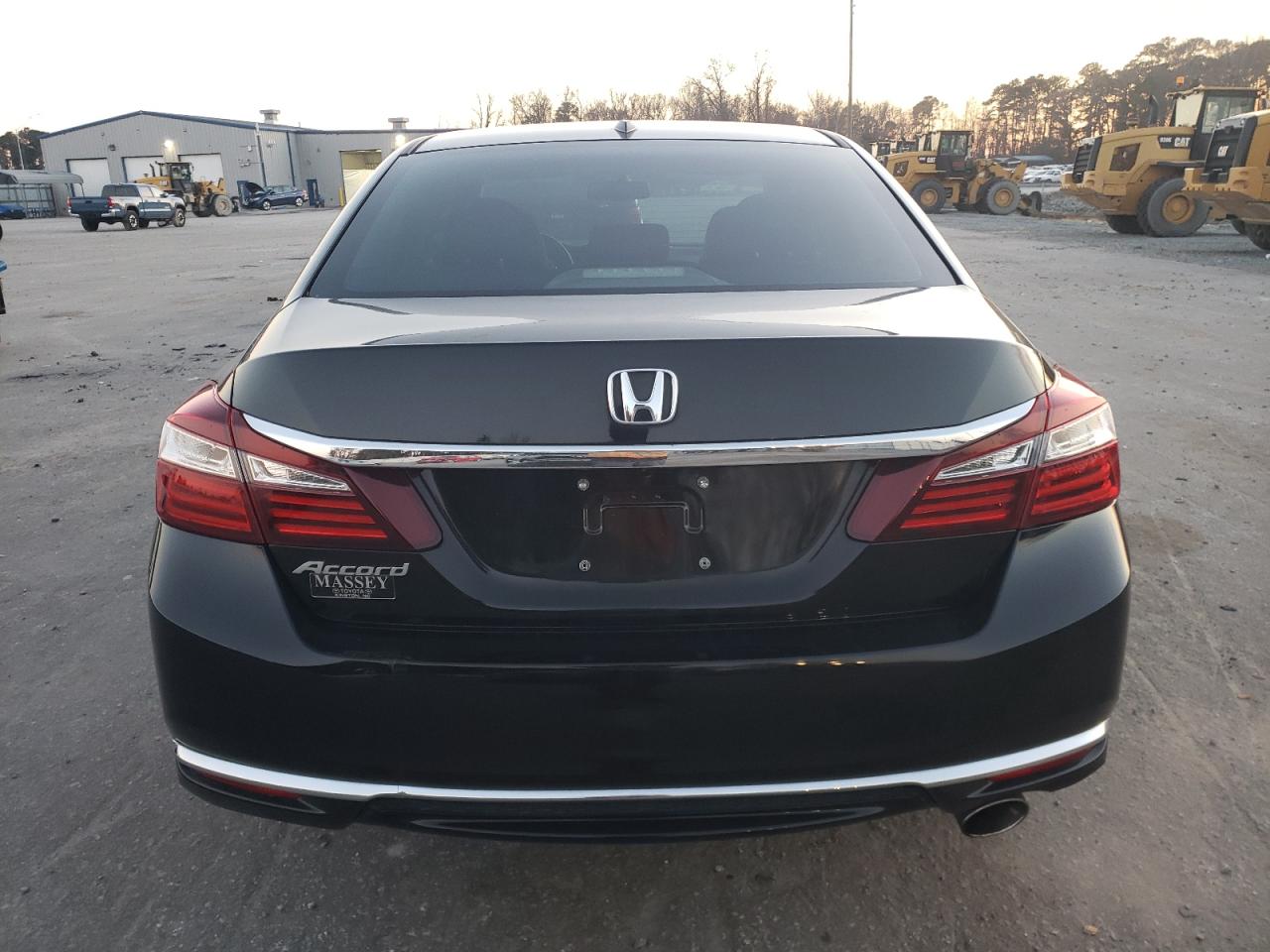 1HGCR2F88HA288806 HONDA ACCORD 2017