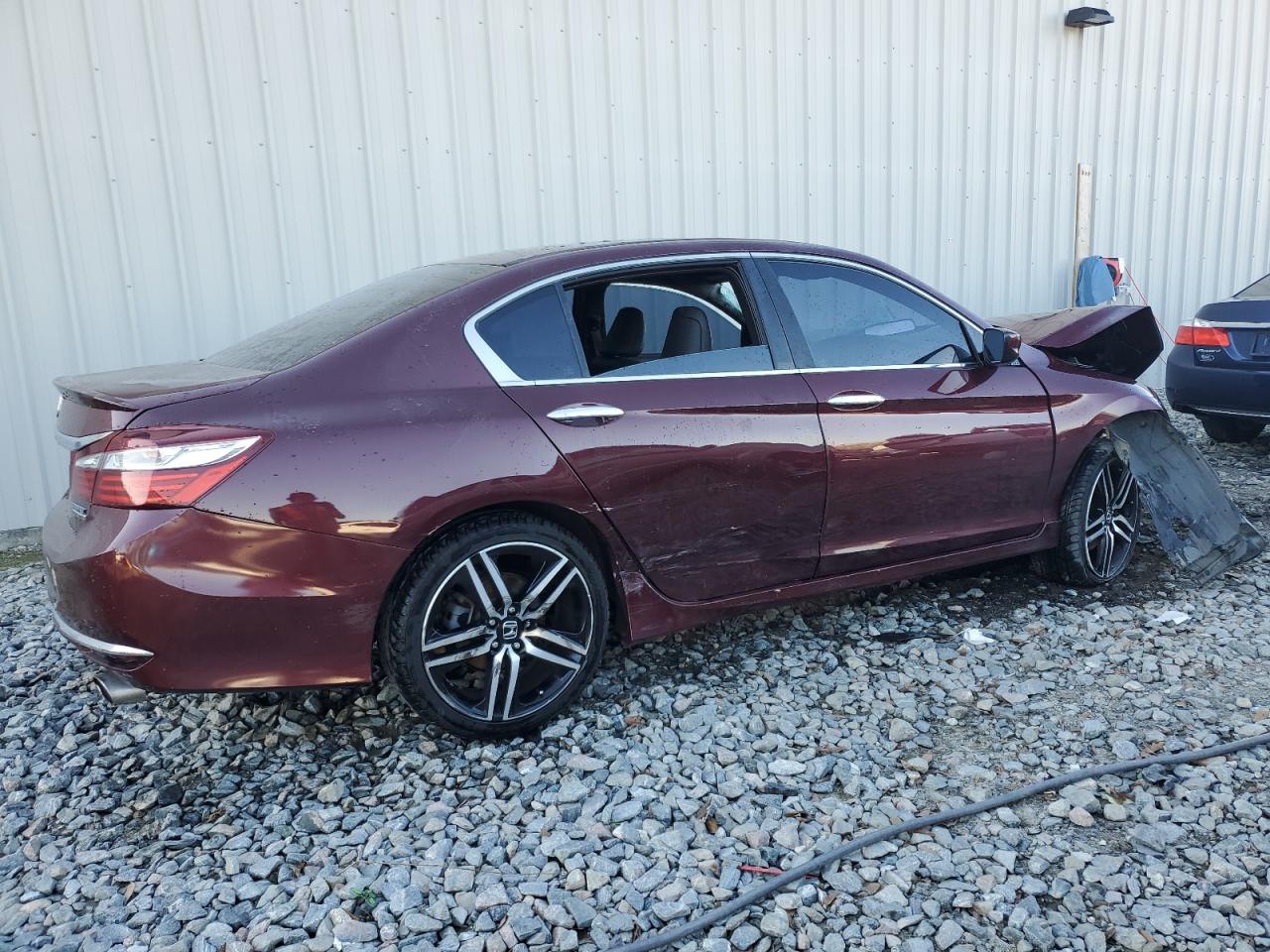1HGCR2F16HA025247 HONDA ACCORD 2017