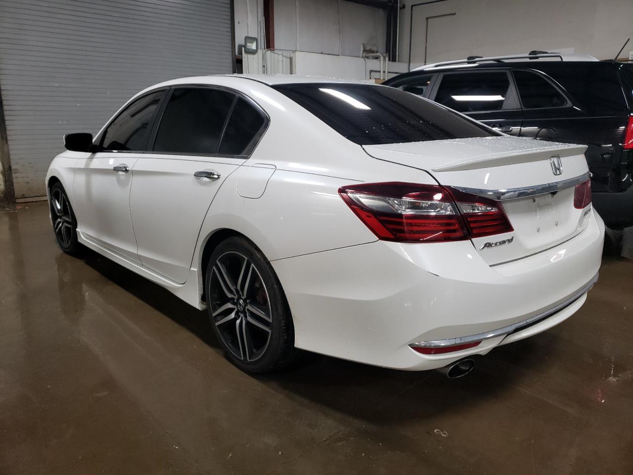 1HGCR2F55HA043337 HONDA ACCORD 2017
