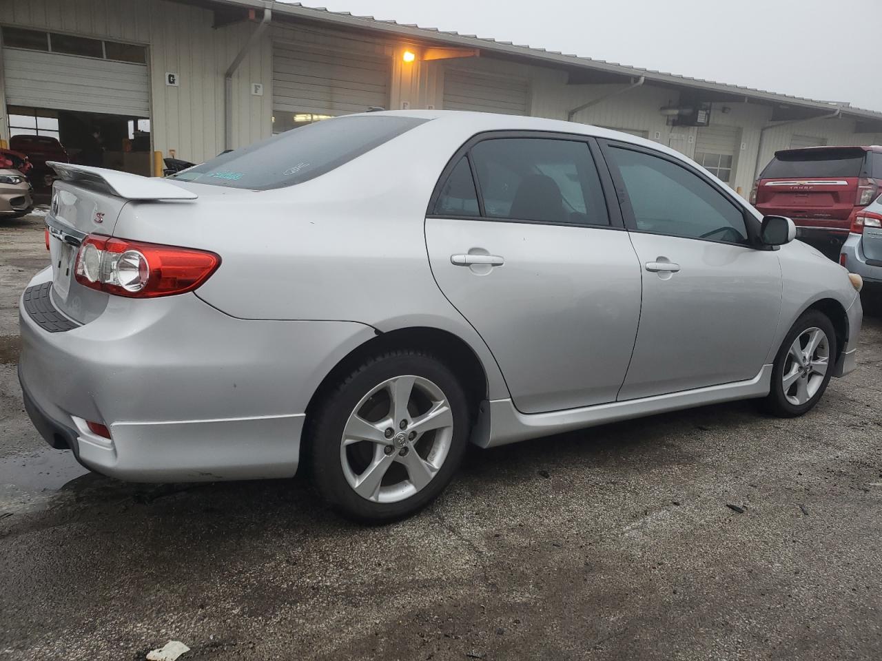 2T1BU4EE1BC653700 2011 Toyota Corolla S