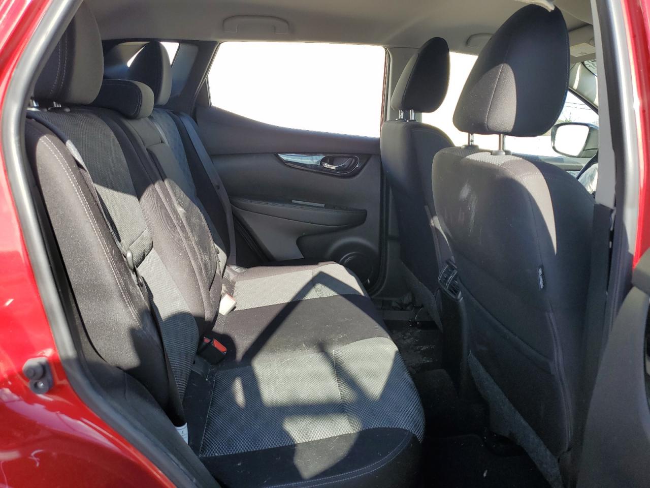 JN1BJ1CP5JW193445 NISSAN ROGUE 2018