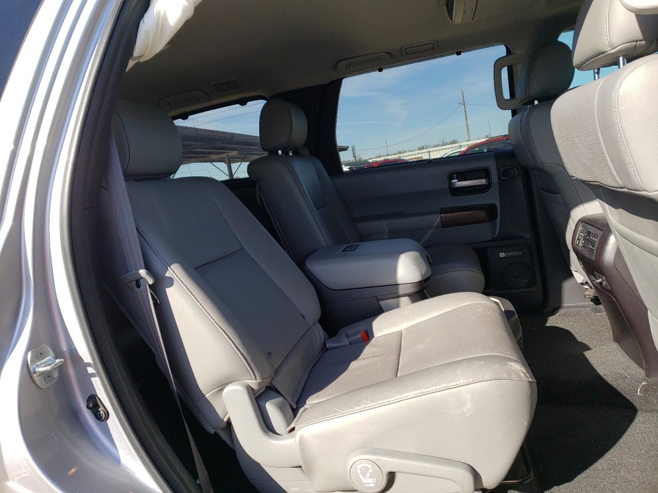 5TDDW5G17GS146527 TOYOTA SEQUOIA 2016