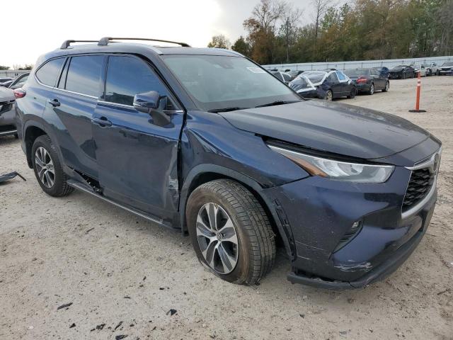 VIN 5TDGZRBH8LS033714 2020 Toyota Highlander, Xle no.4