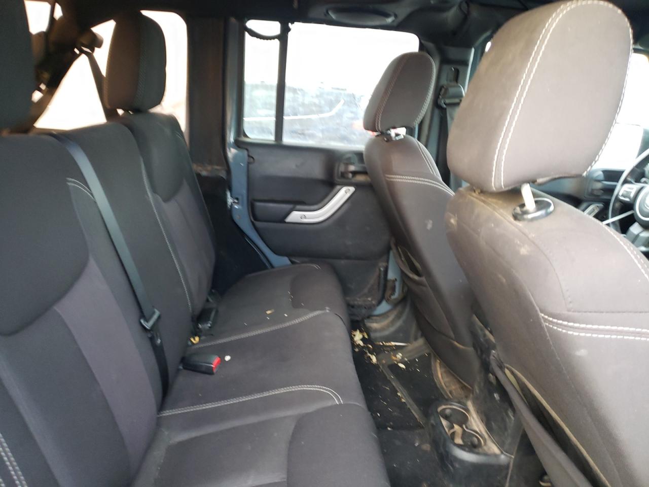 1C4BJWEG1EL273159 2014 Jeep Wrangler Unlimited Sahara