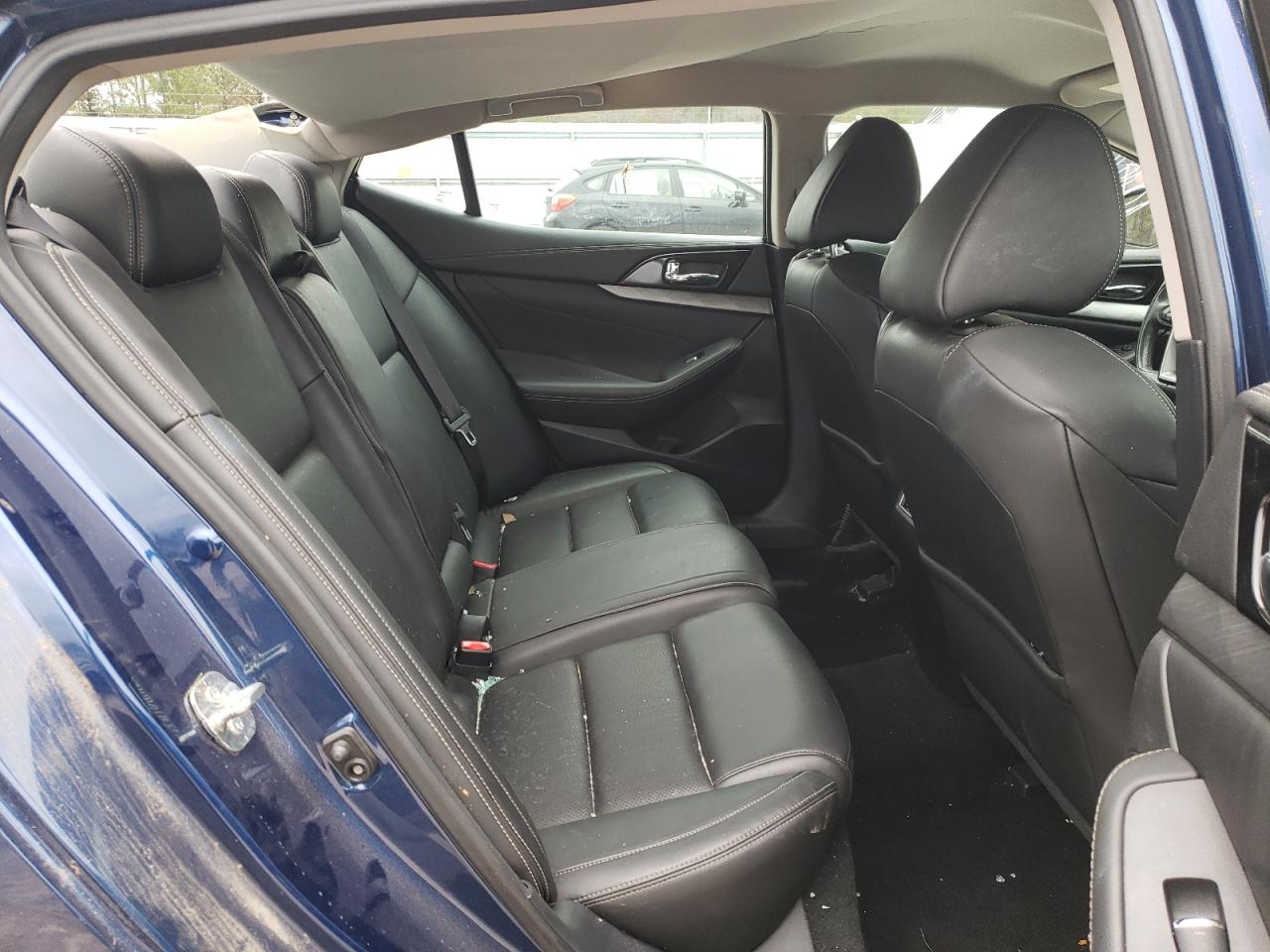 1N4AA6AP6JC364879 NISSAN MAXIMA 2018