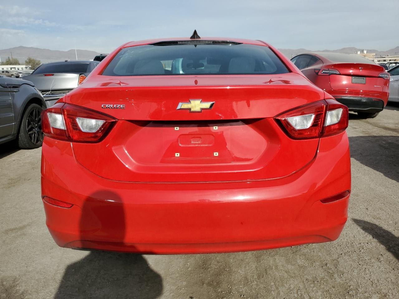 1G1BC5SM1J7206328 CHEVROLET CRUZE 2018