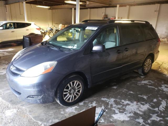 2009 Toyota Sienna LE