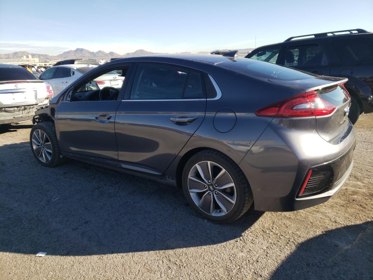 2019 Hyundai Ioniq Limited vin: KMHC85LC3KU143055