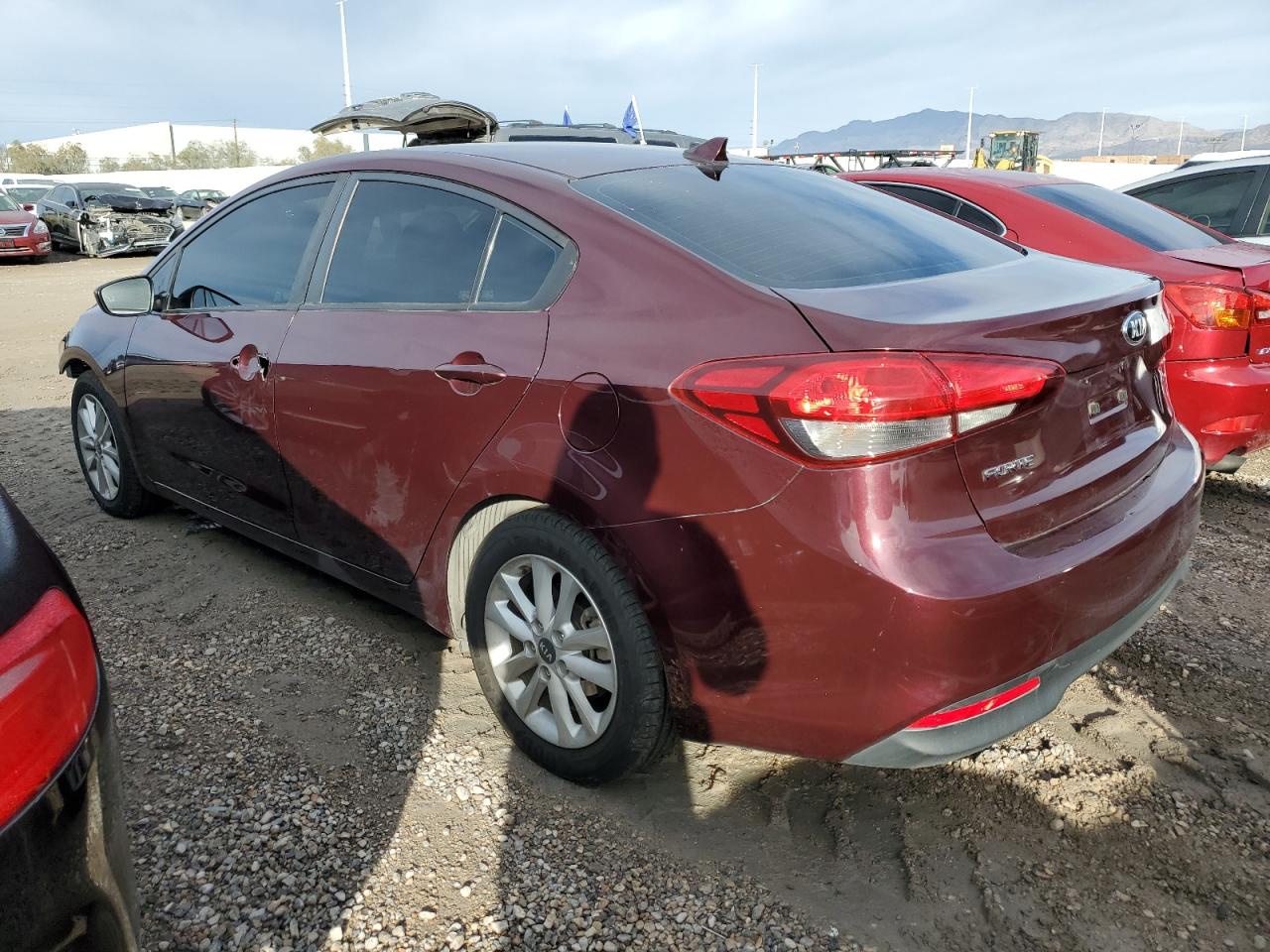 2017 Kia Forte Lx vin: 3KPFL4A76HE02206