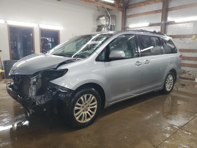 2011 Toyota Sienna XLE