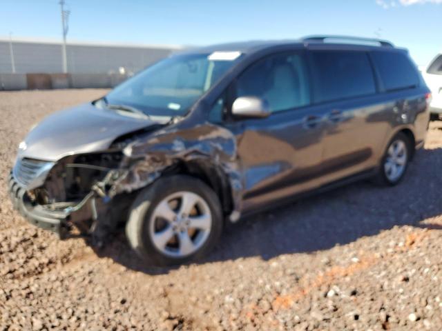 Lot #2524440366 2011 TOYOTA SIENNA LE salvage car