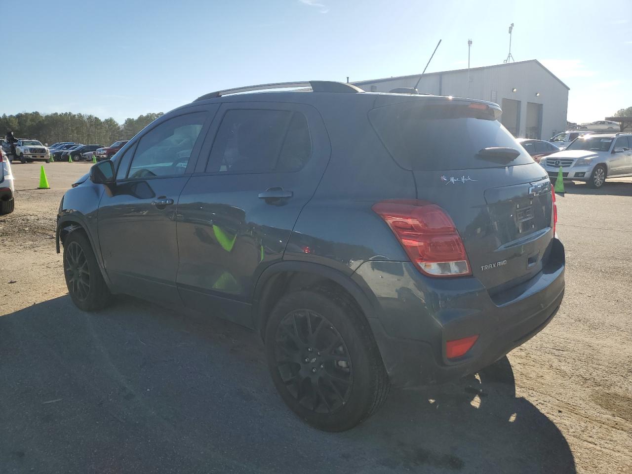KL7CJPSM4NB557280 CHEVROLET TRAX 2022
