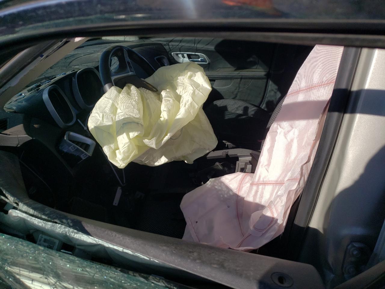 2GNFLFEK6F6100870 2015 Chevrolet Equinox Lt