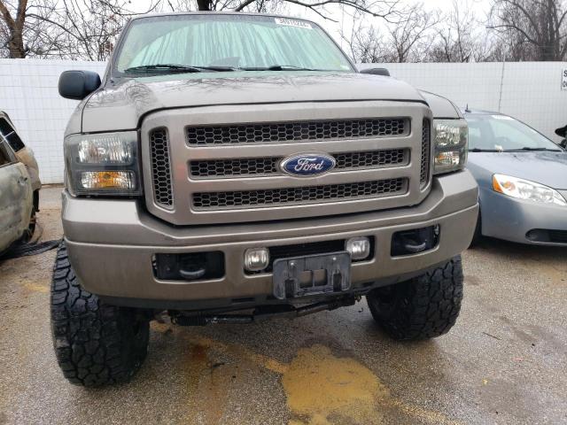 2005 Ford Excursion - Image 5