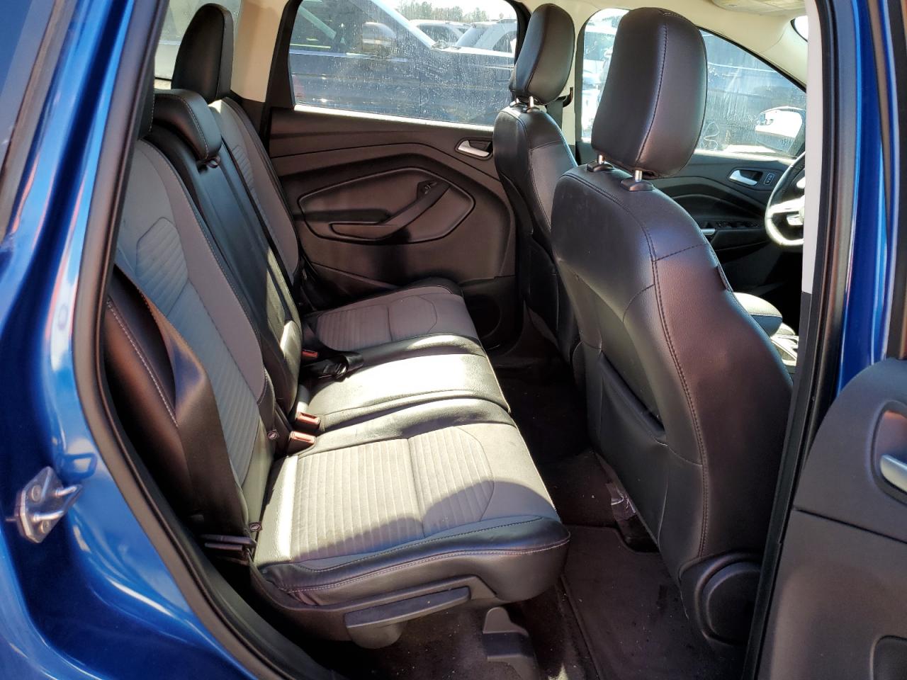1FMCU0GD9KUB33048 FORD ESCAPE 2019