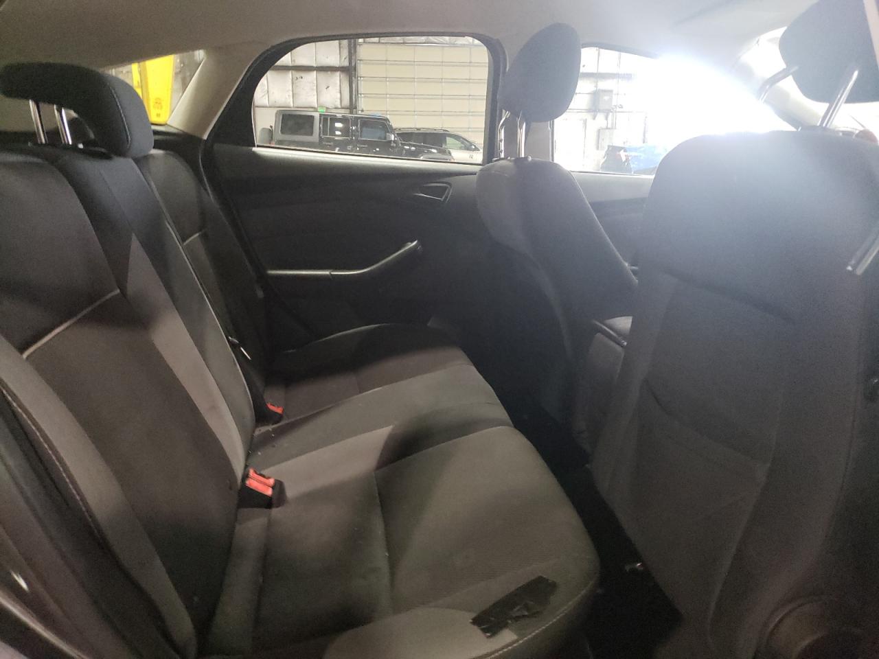 1FAHP3K24CL175780 2012 Ford Focus Se