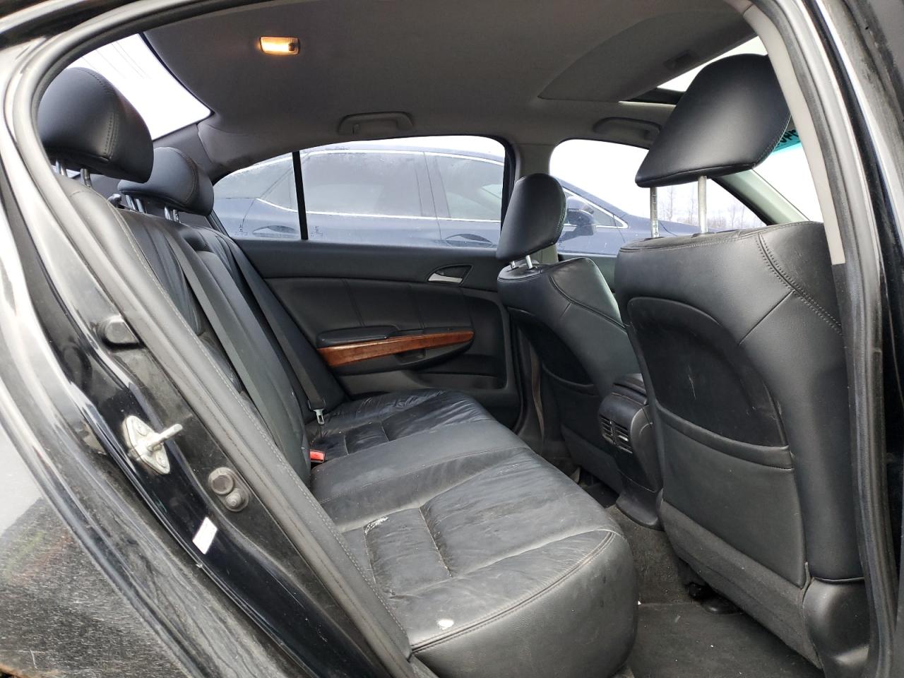 1HGCP2F86BA801662 2011 Honda Accord Exl