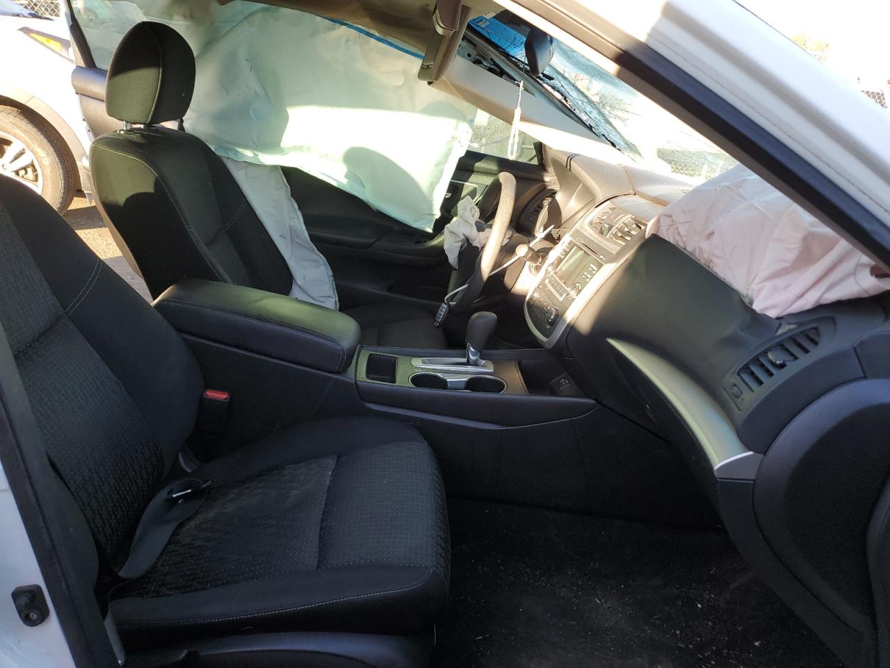 1N4AL3AP0GC132439 NISSAN ALTIMA 2016