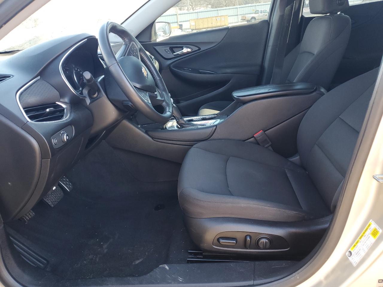 1G1ZE5ST0GF199693 CHEVROLET MALIBU 2016
